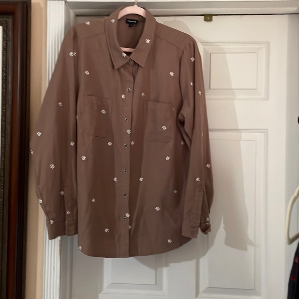 Torrid button down blouse